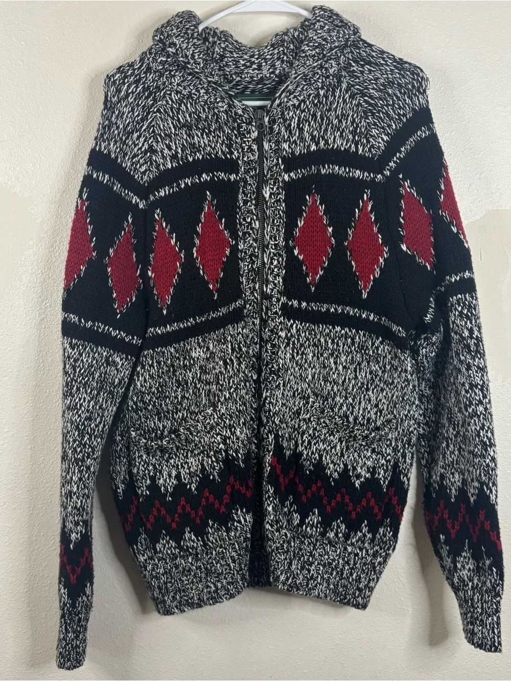 American Eagle Fair Isle Chunky Knit Sweater Sz S Cotton Warm Black White Red